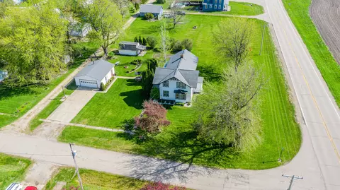 306 Central St, Dover, IL 61323 photo 2