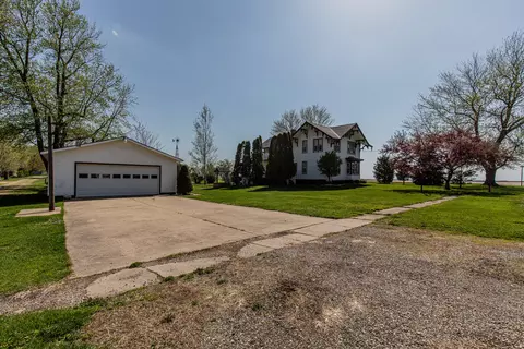 306 Central St, Dover, IL 61323 photo 35