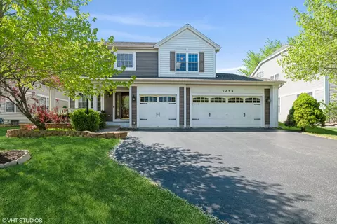 7255 Dada Dr, Gurnee, IL 60031 photo 1