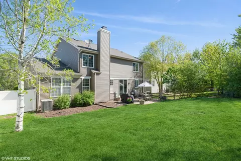 7255 Dada Dr, Gurnee, IL 60031 photo 24