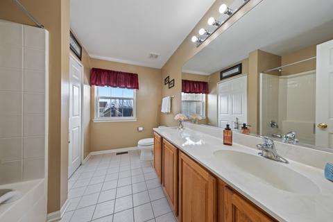 405 Plainview Dr, Bolingbrook, IL 60440 photo 15