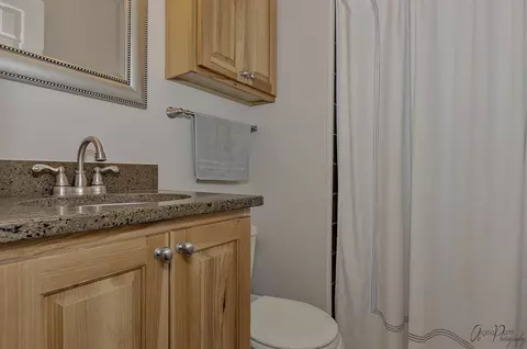 5008 Cambridge Dr, Mchenry, IL 60050 photo 13