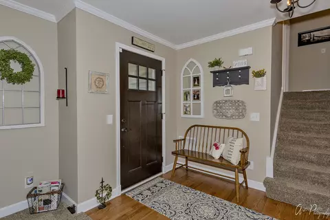 5008 Cambridge Dr, Mchenry, IL 60050 photo 3