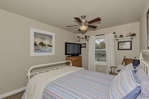 5008 Cambridge Dr, Mchenry, IL 60050 photo 14