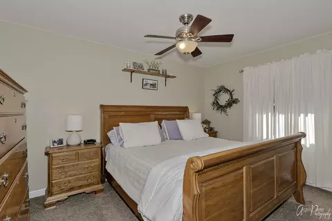 5008 Cambridge Dr, Mchenry, IL 60050 photo 11
