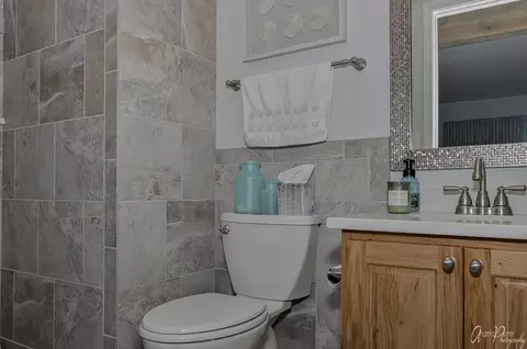 5008 Cambridge Dr, Mchenry, IL 60050 photo 20