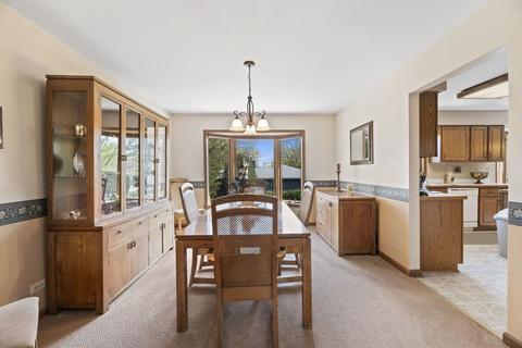 1960 Manchester Rd, Wheaton, IL 60187 photo 20