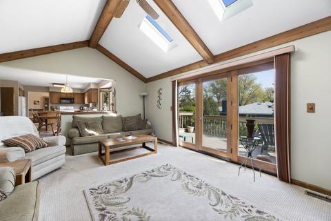 1960 Manchester Rd, Wheaton, IL 60187 photo 18