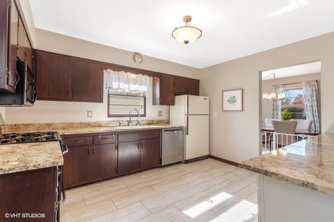 809 Janice St, Lockport, IL 60441 photo 7