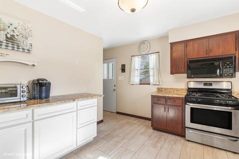 809 Janice St, Lockport, IL 60441 photo 6