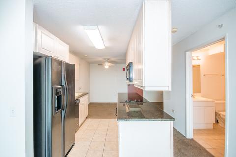 800 Elgin Rd #1206, Evanston, IL 60201 photo 4
