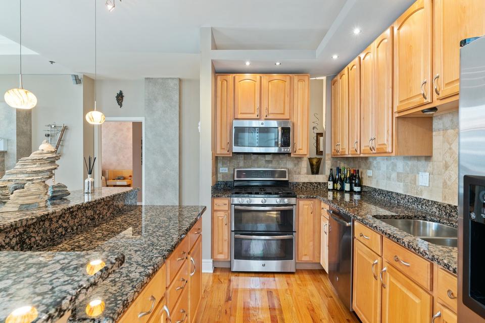  212 W Washington St #904, Chicago, IL 60606 photo 9