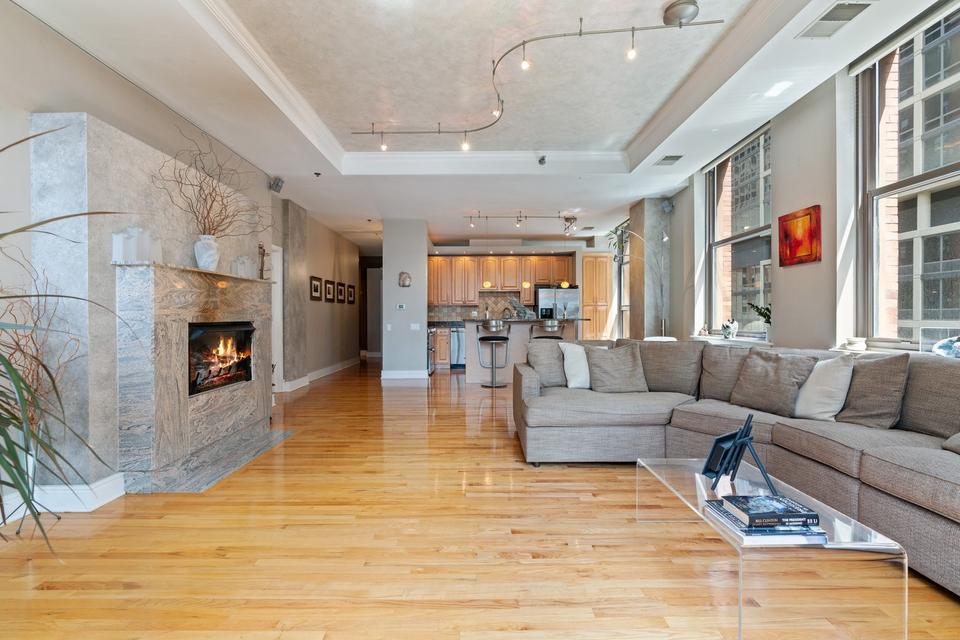  212 W Washington St #904, Chicago, IL 60606 photo 4
