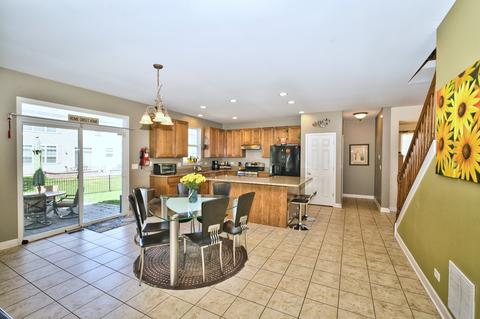 2164 Amelia Ln, Hoffman Estates, IL 60192 photo 8