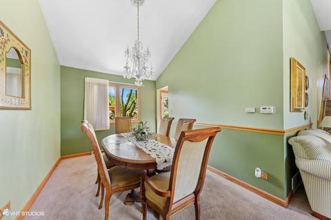 1909 E Camp Mcdonald Rd, Mount Prospect, IL 60056 photo 5