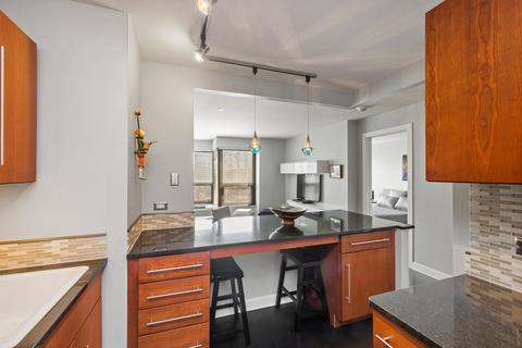 30 E Huron St #2303, Chicago, IL 60611 photo 8