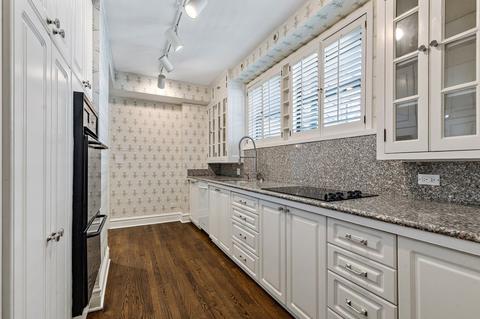 210 E Pearson St #8A, Chicago, IL 60611 photo 10