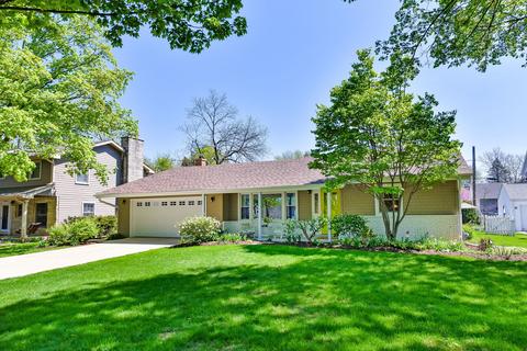1207 Webster Ave, Wheaton, IL 60187 photo 2
