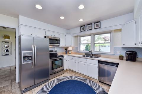 1207 Webster Ave, Wheaton, IL 60187 photo 9