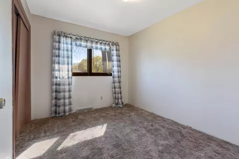 717 Cooper Ct, Genoa, IL 60135 photo 13