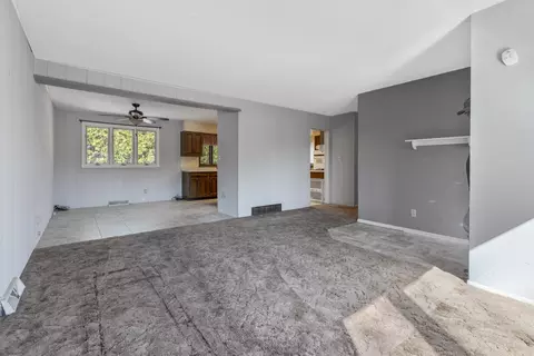 717 Cooper Ct, Genoa, IL 60135 photo 7