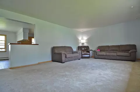 2400 11th St, Peru, IL 61354 photo 4