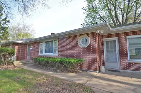 2400 11th St, Peru, IL 61354 photo 2