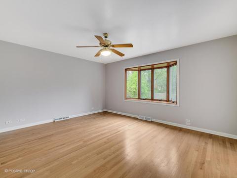 1205 S Main St, Wheaton, IL 60189 photo 12