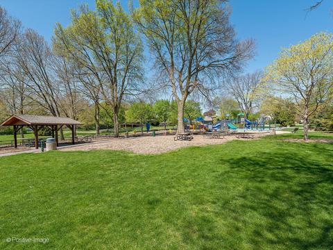1205 S Main St, Wheaton, IL 60189 photo 25