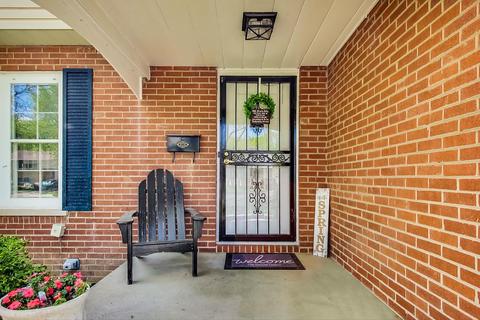 907 E Baldwin Rd, Palatine, IL 60074 photo 4