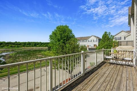 274 Cassidy Ln, Elgin, IL 60124 photo 8