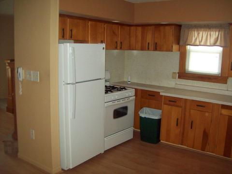 200 4th St, Walnut, IL 61376 photo 6
