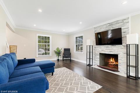 1781 Taft Ave, Rolling Meadows, IL 60008 photo 2