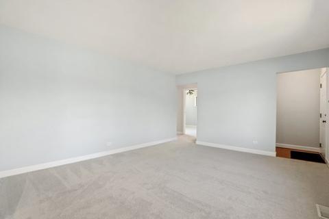 1105 Aspen St, Hoffman Estates, IL 60169 photo 16
