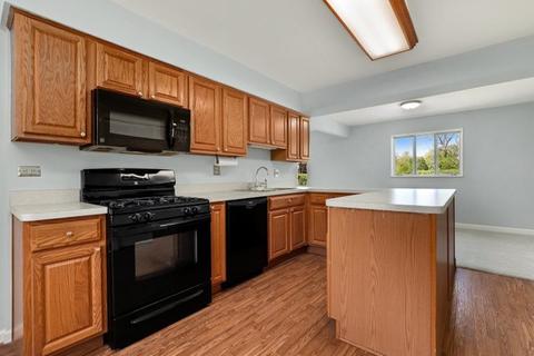 1105 Aspen St, Hoffman Estates, IL 60169 photo 7