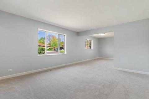 1105 Aspen St, Hoffman Estates, IL 60169 photo 15