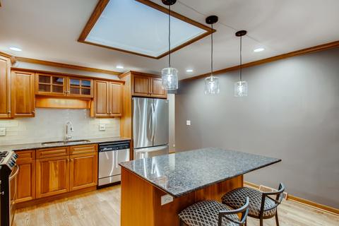 1705 E Mohawk Ln, Mount Prospect, IL 60056 photo 10