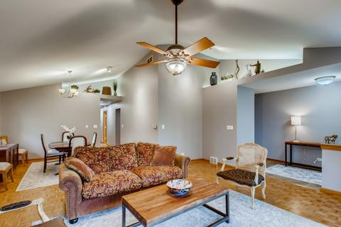 1705 E Mohawk Ln, Mount Prospect, IL 60056 photo 5