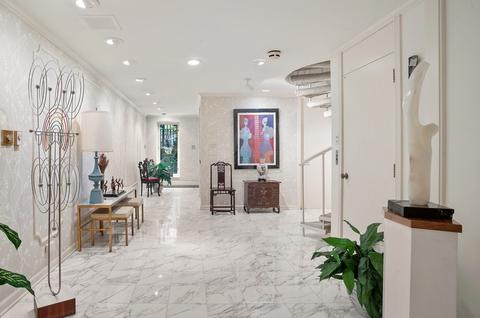 56 Elm St, Chicago, IL 60611 photo 3