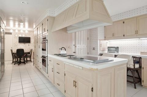 56 Elm St, Chicago, IL 60611 photo 12