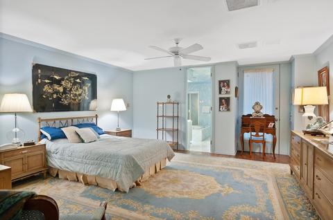 56 Elm St, Chicago, IL 60611 photo 16