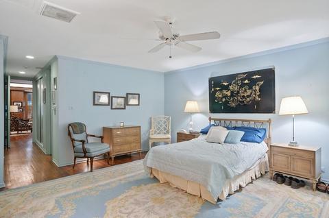 56 Elm St, Chicago, IL 60611 photo 17