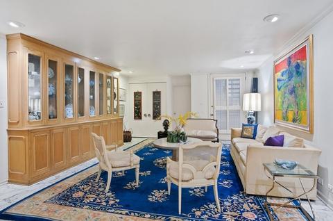 56 Elm St, Chicago, IL 60611 photo 4