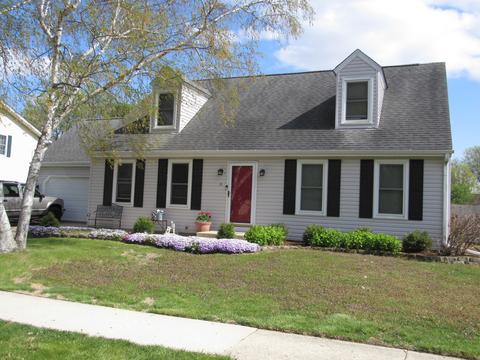 73 Lockman Cir, Elgin, IL 60123 photo 1