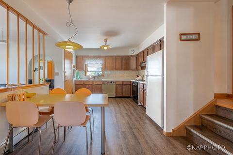 631 Beau Ct, Des Plaines, IL 60016 photo 14