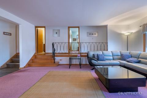 631 Beau Ct, Des Plaines, IL 60016 photo 5