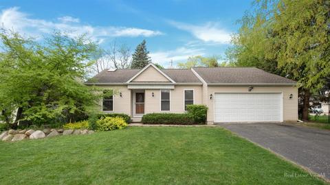 1210 Charles Ave, Algonquin, IL 60102 photo 1
