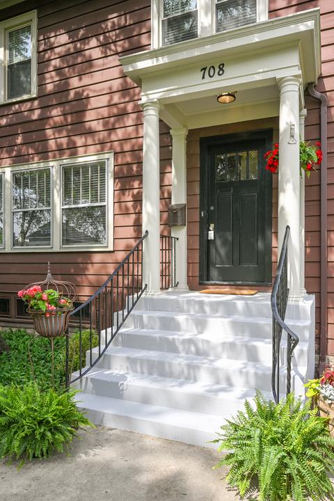708 Irving Ave, Wheaton, IL 60187 photo 2