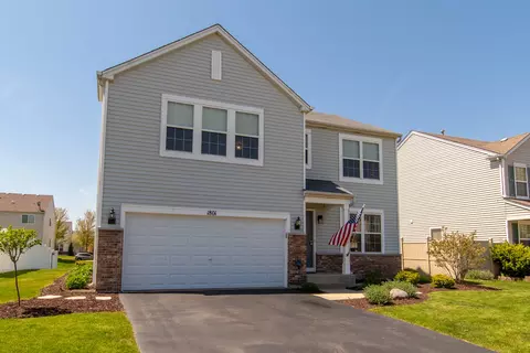 1801 Silver Ridge Dr, Plainfield, IL 60586 photo 2