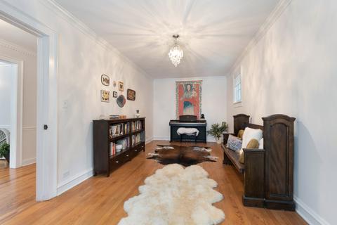 2720 Harrison St, Evanston, IL 60201 photo 3